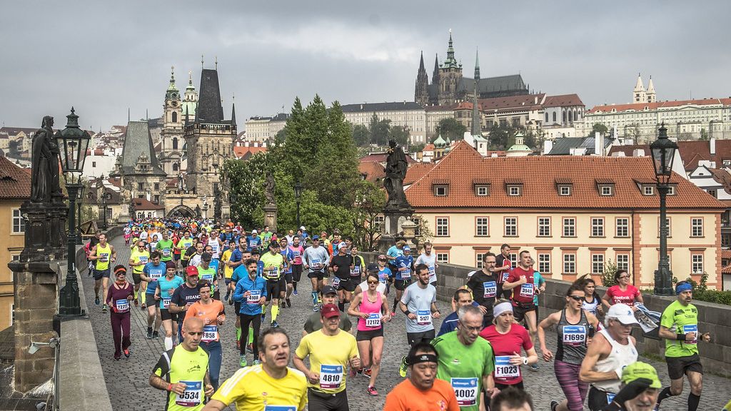 Pražský mezinárodní maraton omezí dopravu v centru